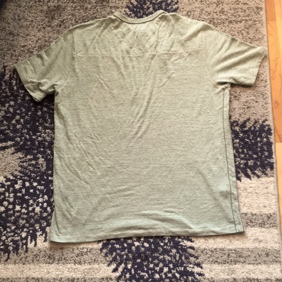 Tommy Bahama weekend relax henley tee - Picture 2 of 6